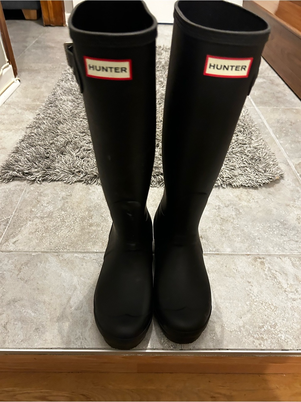 NWOT Hunter Black Tall women’s Waterproof Rain Boots